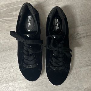 Brand new velvet black sneakers